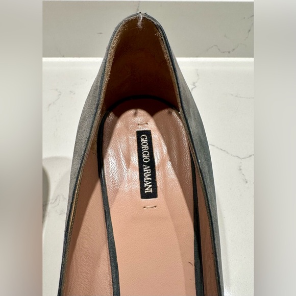 Giorgio Armani Gray Suede Pointed Toe Heels - size 8.5 / 38.5 - Picture 3 of 8